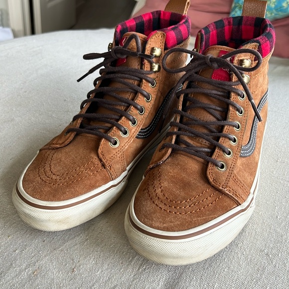 Vans Shoes - Vans Sk8-Hi MTE All Weather, size 8.5 women’s size; size 7 men’s
